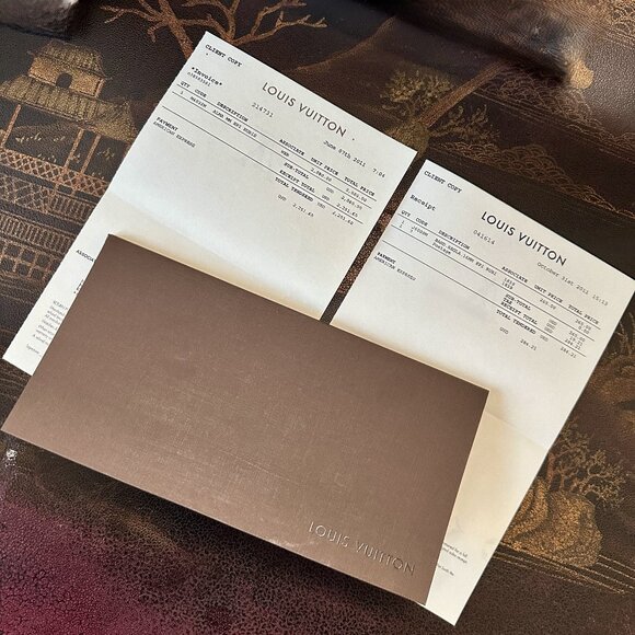 Timeless LV Alma GM in Rubis Red - Picture 12 of 12